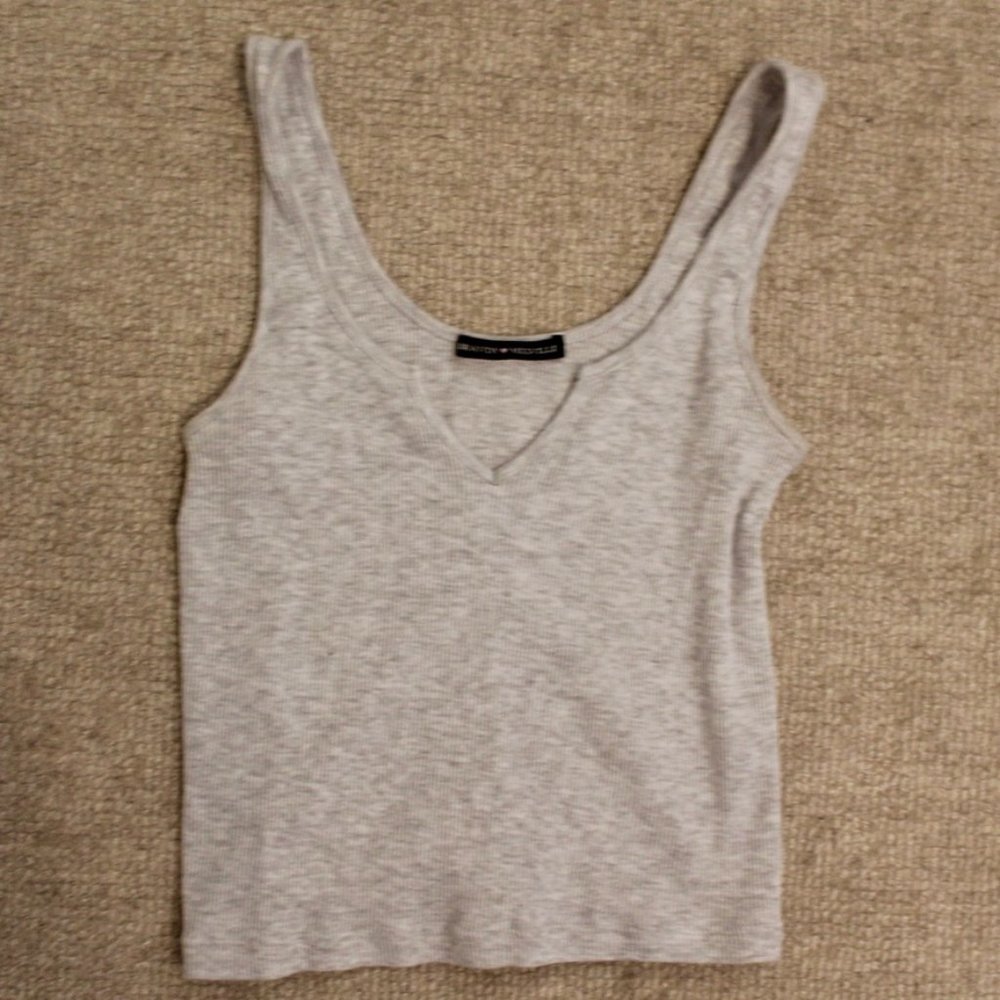 BRANDY MELVILLE TANK TOP
